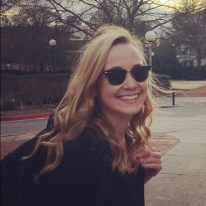 Meet your Posher, Abby